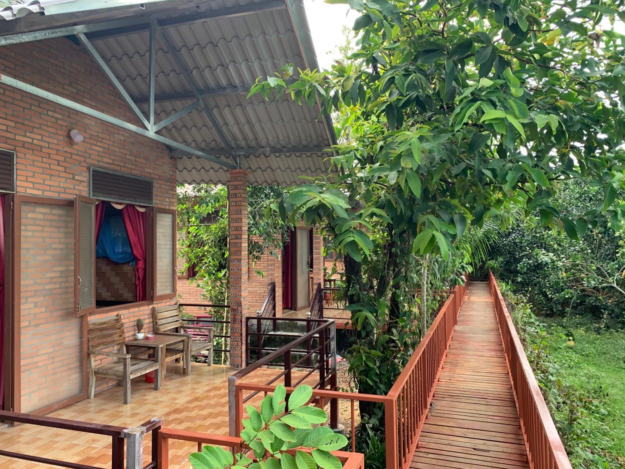 Gibbon Singing Home Stay Quan Tom Esterno foto